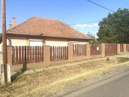 eladó ingatlan, Vácduka