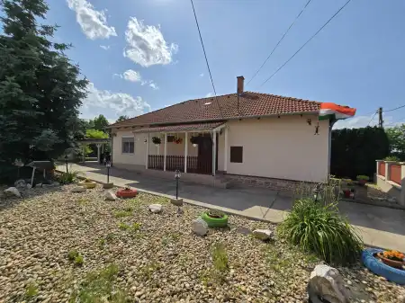 eladó ingatlan, Vácduka