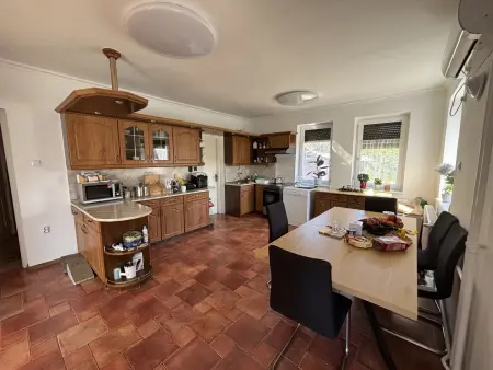 Eladó ingatlan, Váchartyán 5+1 szoba 174 m² 110 M Ft