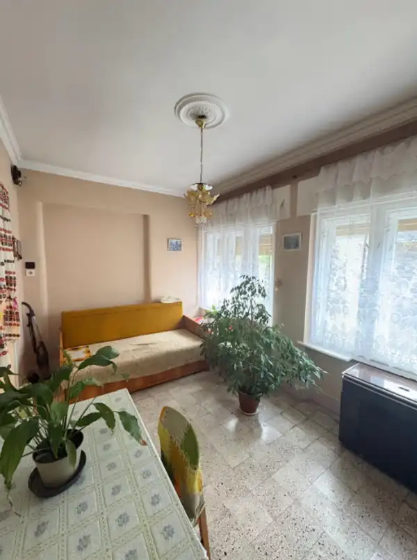 Eladó ingatlan, Vál 3+1 szoba 1350 m² 55 M Ft