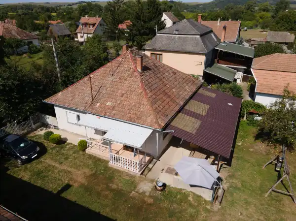 Eladó ingatlan, Vámosmikola 5 szoba 92 m² 31.9 M Ft