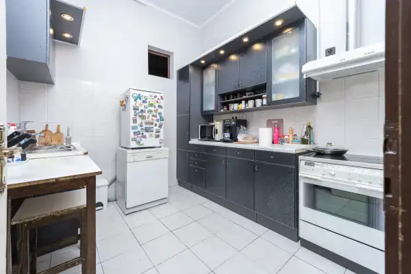 Eladó ingatlan, Vámosmikola 5 szoba 210 m² 58.9 M Ft