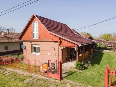 Eladó ingatlan, Vámosmikola 2 szoba 86 m² 33.9 M Ft