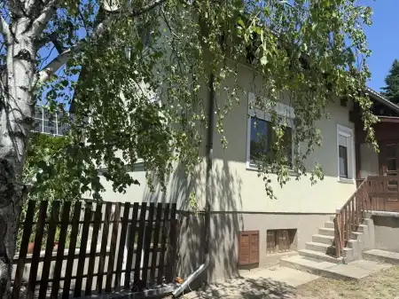 eladó ingatlan, Veresegyház