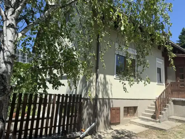 Eladó ingatlan, Veresegyház 5 szoba 213 m² 149 M Ft