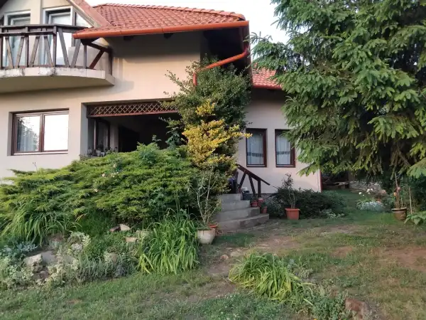 Eladó ingatlan, Veresegyház 6 szoba 205 m² 144.9 M Ft