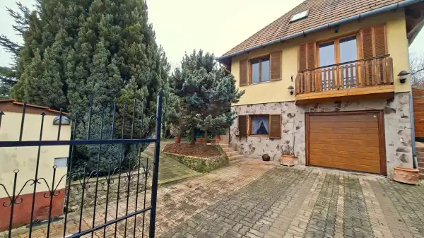 Eladó ingatlan, Verőce 5 szoba 245 m² 185 M Ft