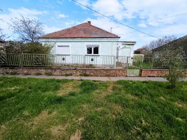 Eladó ingatlan, Versend 2 szoba 72 m² 11.7 M Ft