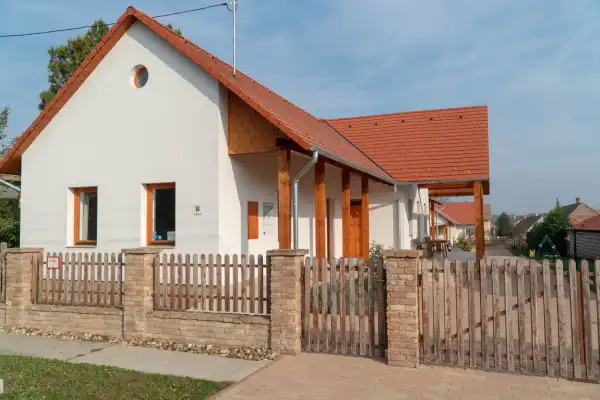 Eladó ingatlan, Vértesboglár 3 szoba 191 m² 129 M Ft