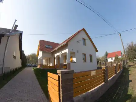 Eladó ingatlan, Vértesboglár 6 szoba 170 m² 209 M Ft