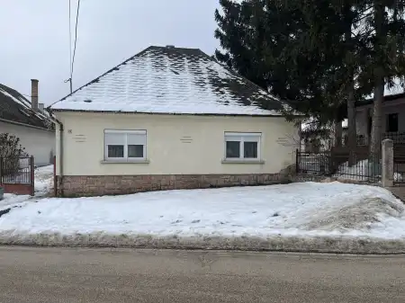 eladó ingatlan, Vértestolna