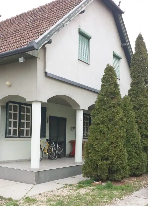 Eladó ingatlan, Vésztő 5 szoba 194 m² 25 M Ft