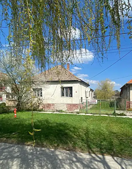 eladó ingatlan, Zsámbék