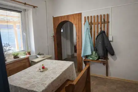 eladó ingatlan, Zsámbok