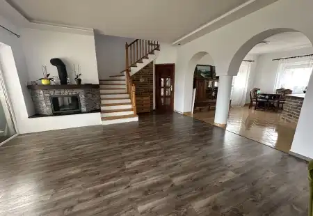 eladó ingatlan, Zsombó