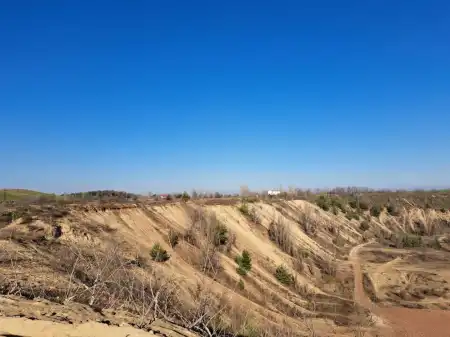 eladó ipari ingatlan, Fót