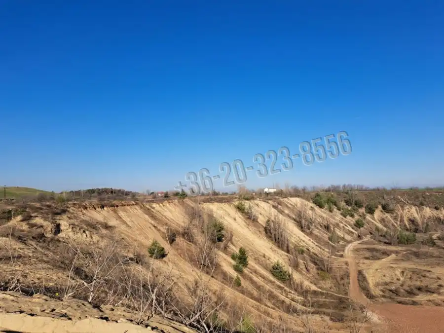 eladó ipari ingatlan, Fót