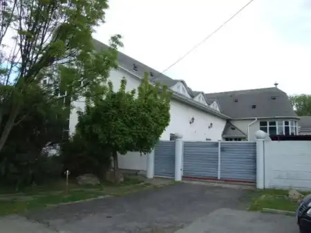 eladó ipari ingatlan, Gyula