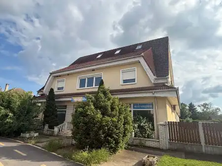 Eladó ipari ingatlan, Karcag 790 m² 133 M Ft