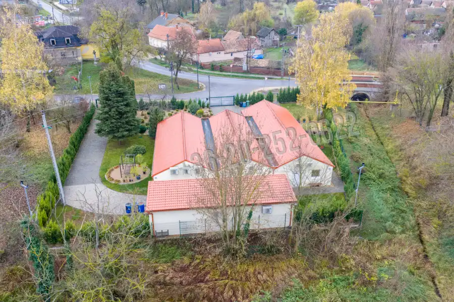 eladó ipari ingatlan, Lovasberény