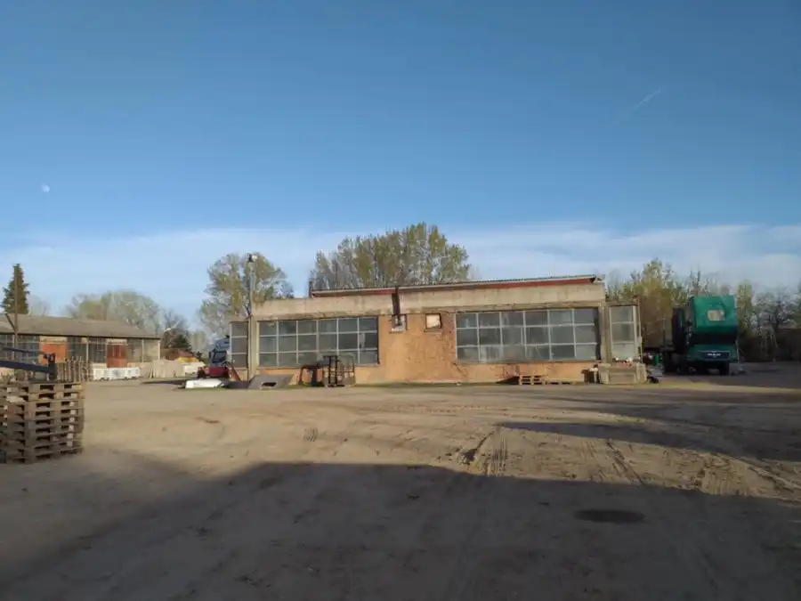 eladó ipari ingatlan, Tiszakécske