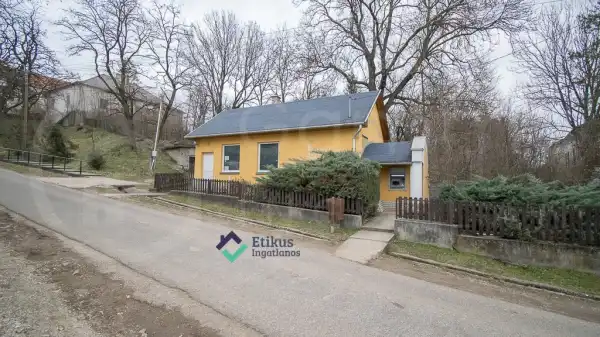 Eladó iroda, Krasznokvajda 40 m² 5.52 M Ft