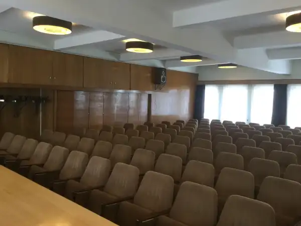 Eladó irodaház, Békéscsaba 993 m² 220 M Ft