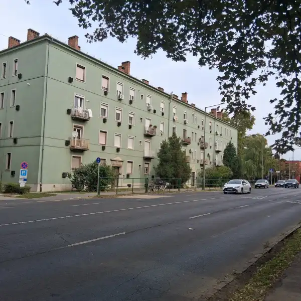 Eladó lakás, Békéscsaba 1+1 szoba 38 m² 25.7 M Ft