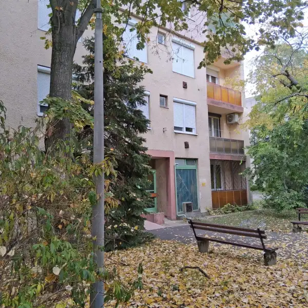 Eladó lakás, Békéscsaba 1+1 szoba 48 m² 23.6 M Ft