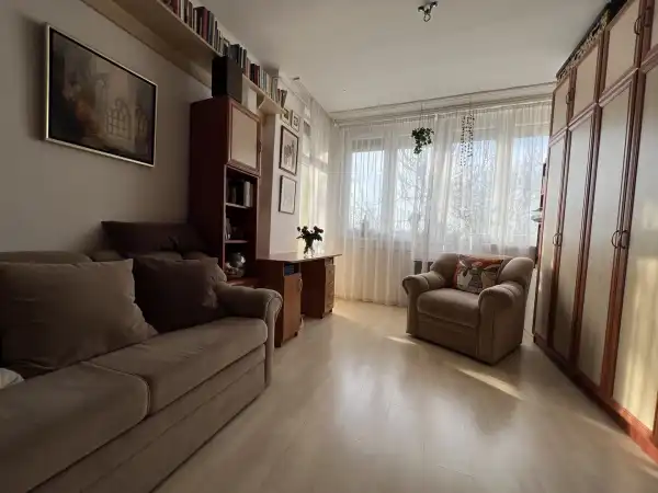 Eladó lakás, Békéscsaba 3 szoba 68 m² 35 M Ft