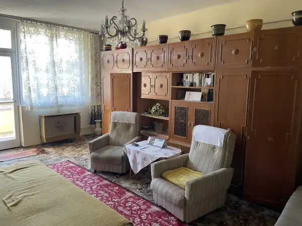 Eladó lakás, Békéscsaba 2 szoba 52 m² 19.5 M Ft
