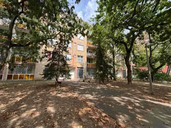 Eladó lakás, Békéscsaba 2 szoba 55 m² 29.5 M Ft