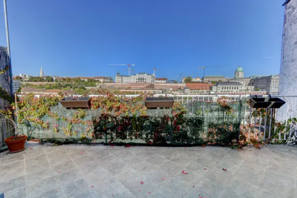 Eladó lakás, Budapest, I. kerület 4 szoba 128 m² 230 M Ft