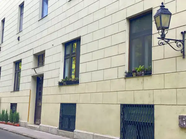 Eladó lakás, Budapest, I. kerület 1 szoba 47 m² 89.9 M Ft