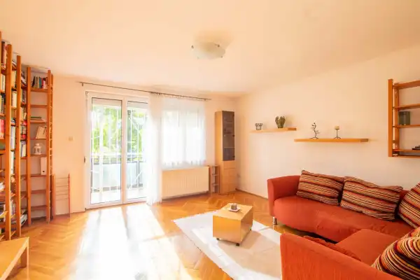 Eladó lakás, Budapest, II. kerület 3 szoba 63 m² 114.9 M Ft