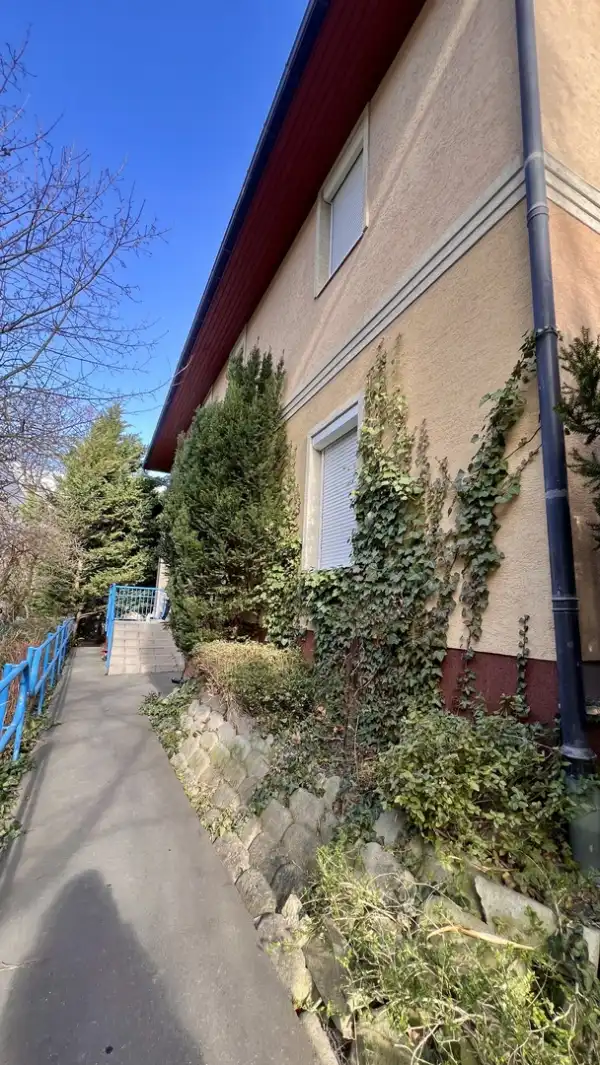 Eladó lakás, Budapest, II. kerület 6 szoba 116 m² 294.5 M Ft