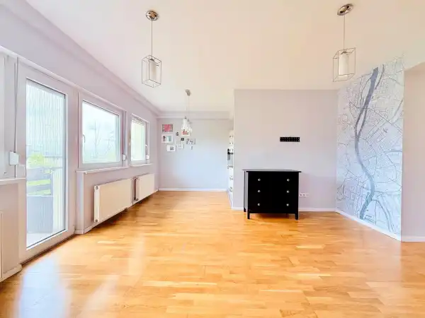 Eladó lakás, Budapest, II. kerület 3 szoba 77 m² 145 M Ft