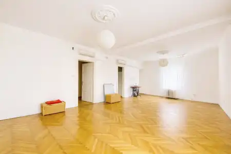 eladó lakás, Budapest, III. kerület