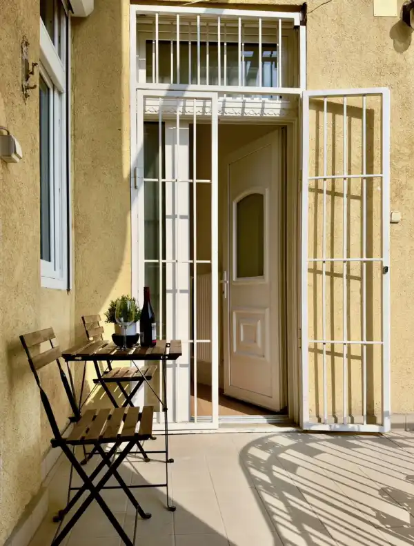 Eladó lakás, Budapest, V. kerület 1+2 szoba 60 m² 142.9 M Ft