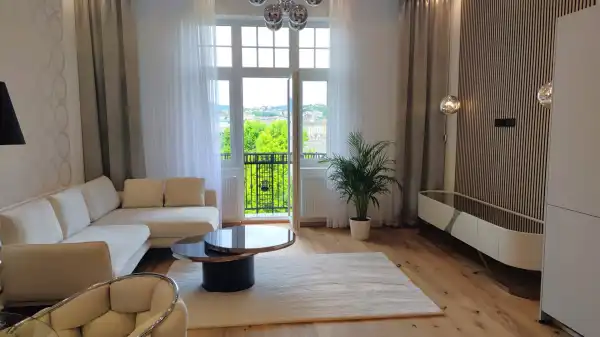 Eladó lakás, Budapest, V. kerület 2+1 szoba 71 m² 279 M Ft