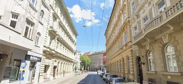 Eladó lakás, Budapest, V. kerület 1 szoba 26 m² 40.8 M Ft