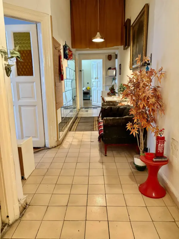 Eladó lakás, Budapest, V. kerület 1+2 szoba 66 m² 99 M Ft