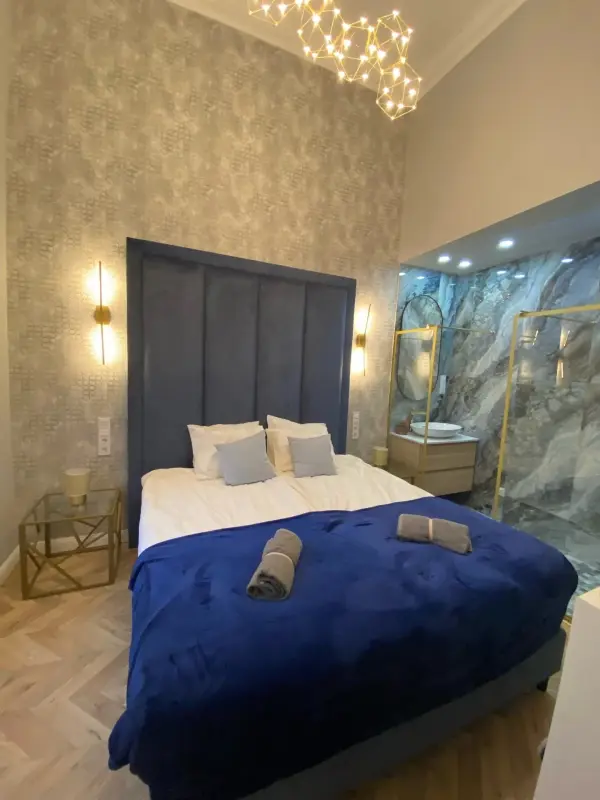 Eladó lakás, Budapest, VI. kerület 3+2 szoba 89 m² 169.9 M Ft