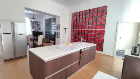 Eladó lakás, Budapest, VI. kerület 3+1 szoba 120 m² 156.9 M Ft
