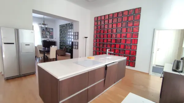 Eladó lakás, Budapest, VI. kerület 3+1 szoba 120 m² 156.9 M Ft