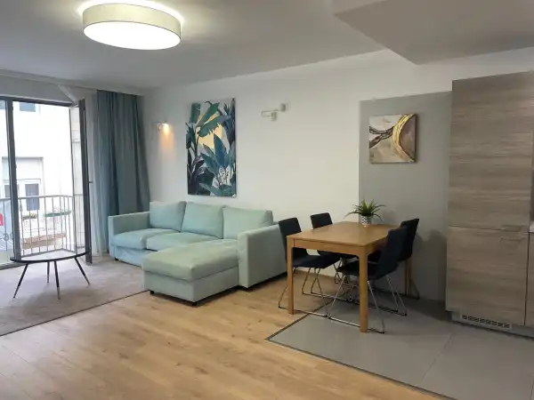 Eladó lakás, Budapest, VI. kerület 2 szoba 55 m² 108.9 M Ft