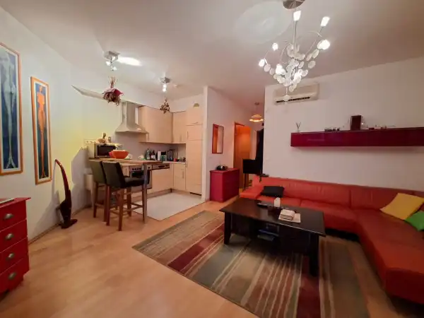 Eladó lakás, Budapest, VI. kerület 1+1 szoba 35 m² 79.9 M Ft