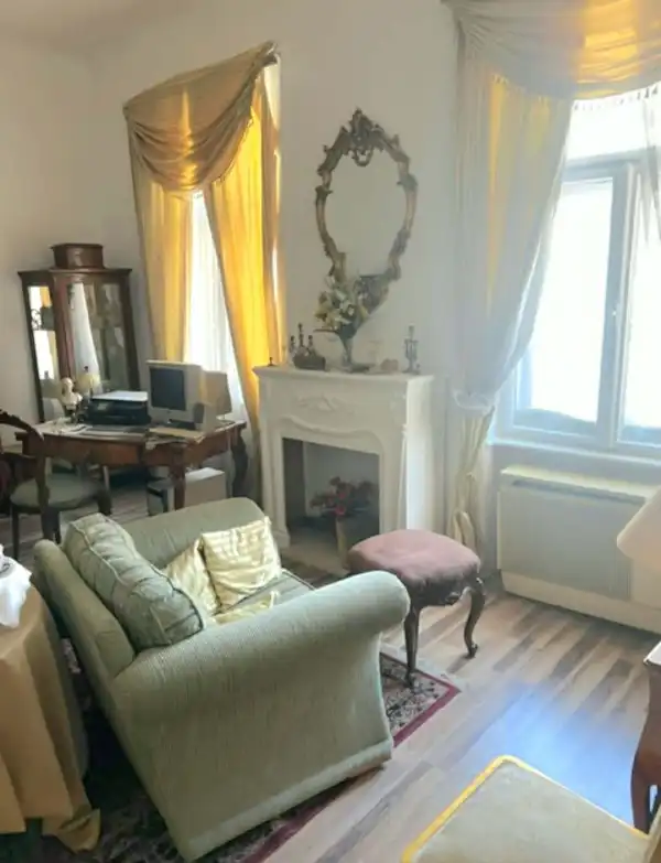 Eladó lakás, Budapest, VI. kerület 2 szoba 70 m² 65 M Ft