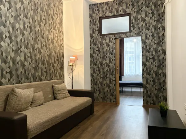 Eladó lakás, Budapest, VI. kerület 2 szoba 40 m² 56.7 M Ft