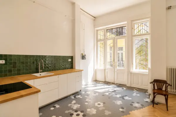 Eladó lakás, Budapest, VI. kerület 4 szoba 146 m² 219 M Ft